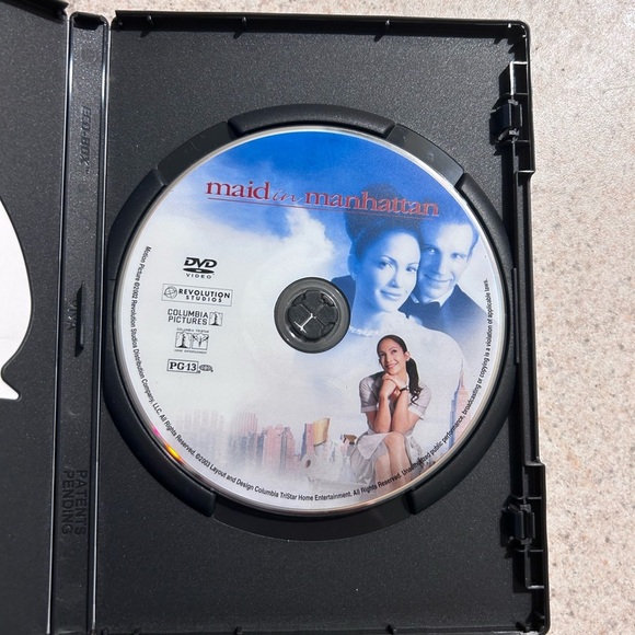 Maid in Manhattan DVD - Black Case - Picture 2 of 3